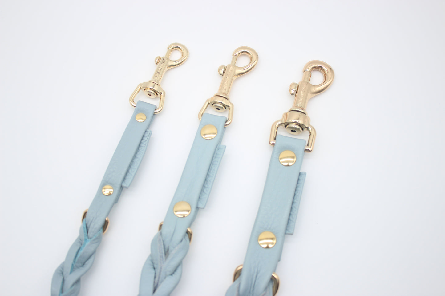 FinestPaw_Leine_Vollgeflochten_Fuehrleine_hellblau_all_all_gold_3karabiner