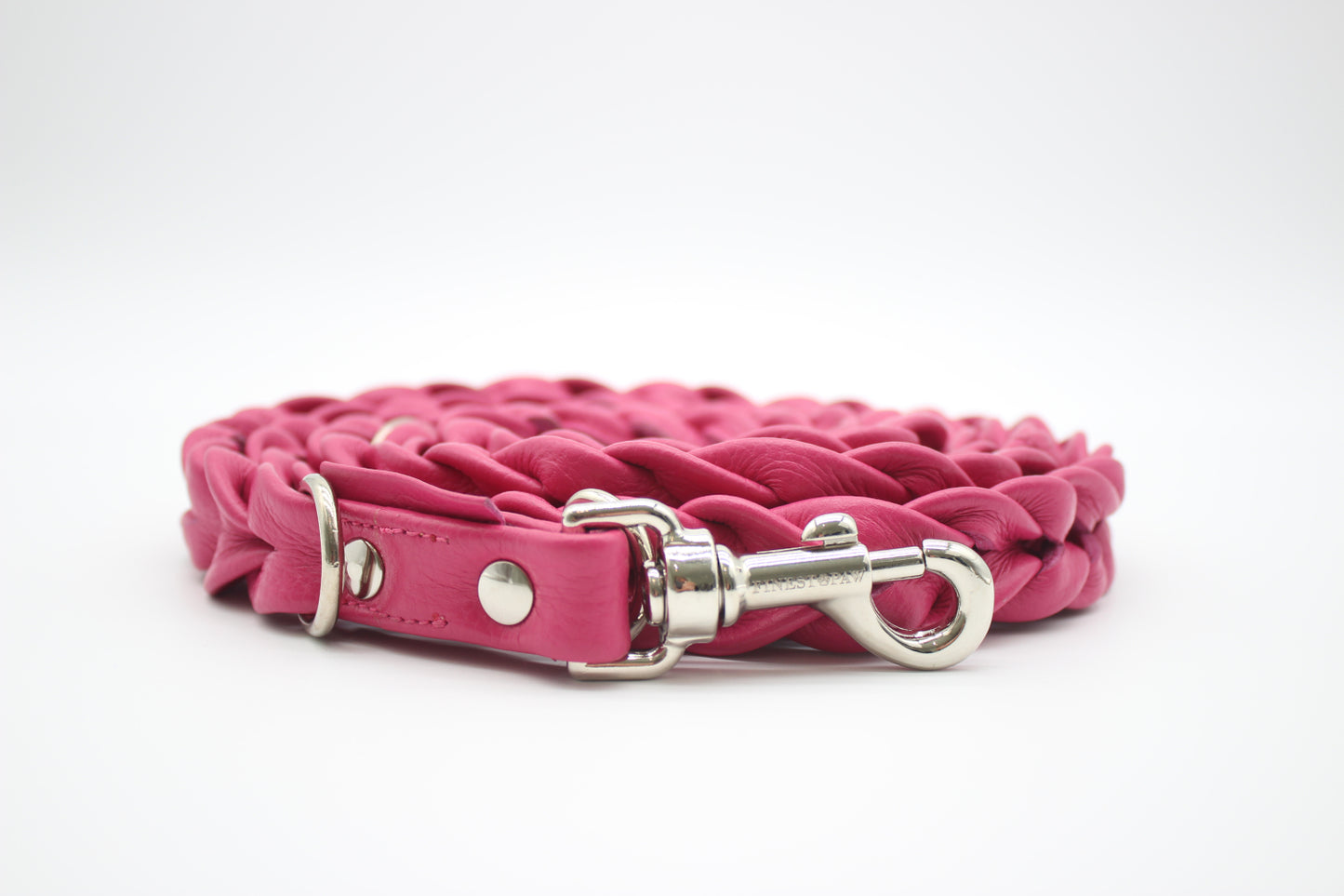 FinestPaw_Leine_Vollgeflochten_Fuehrleine_pink_all_all_silber_logo
