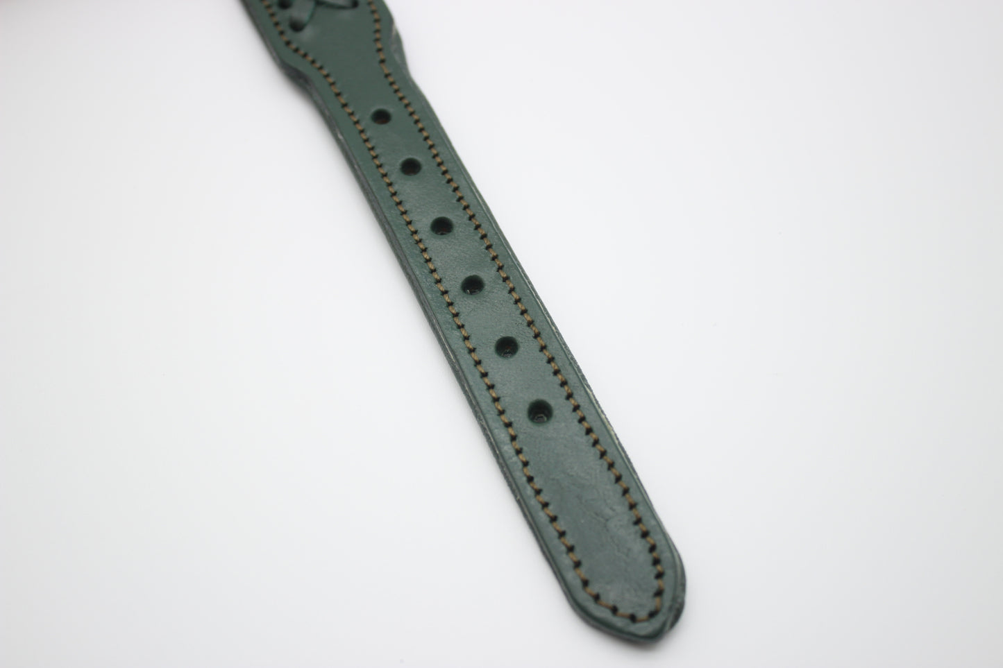 FinestPaw_Halsband_Flechtkunst_fichte_xs_all_loecher