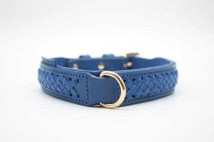 FinestPaw_Halsband_Flechtkunst_royalblau_m_gold_dring