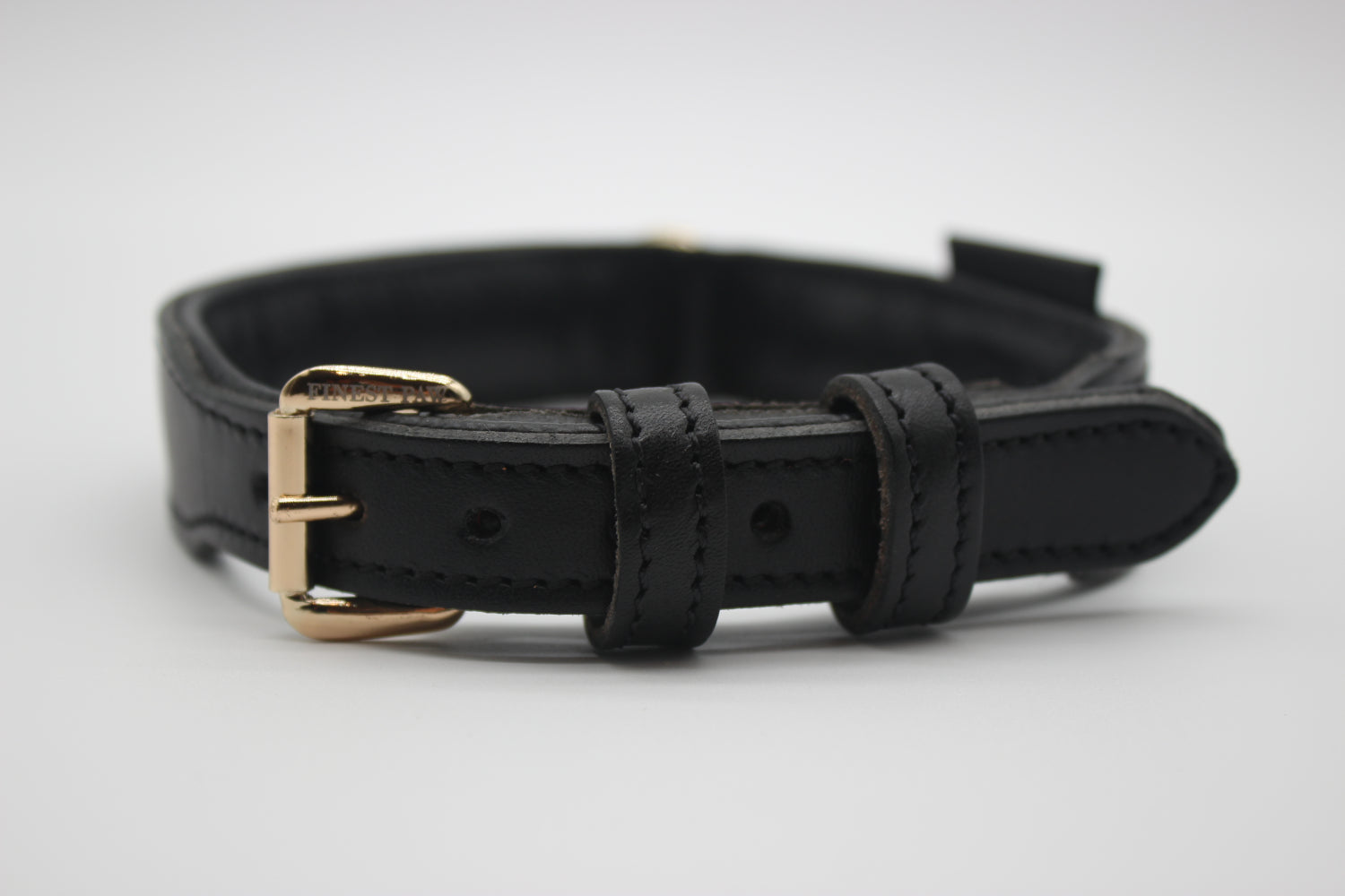 FinestPaw_Halsband_Flechtkunst_schwarz_m_gold_front