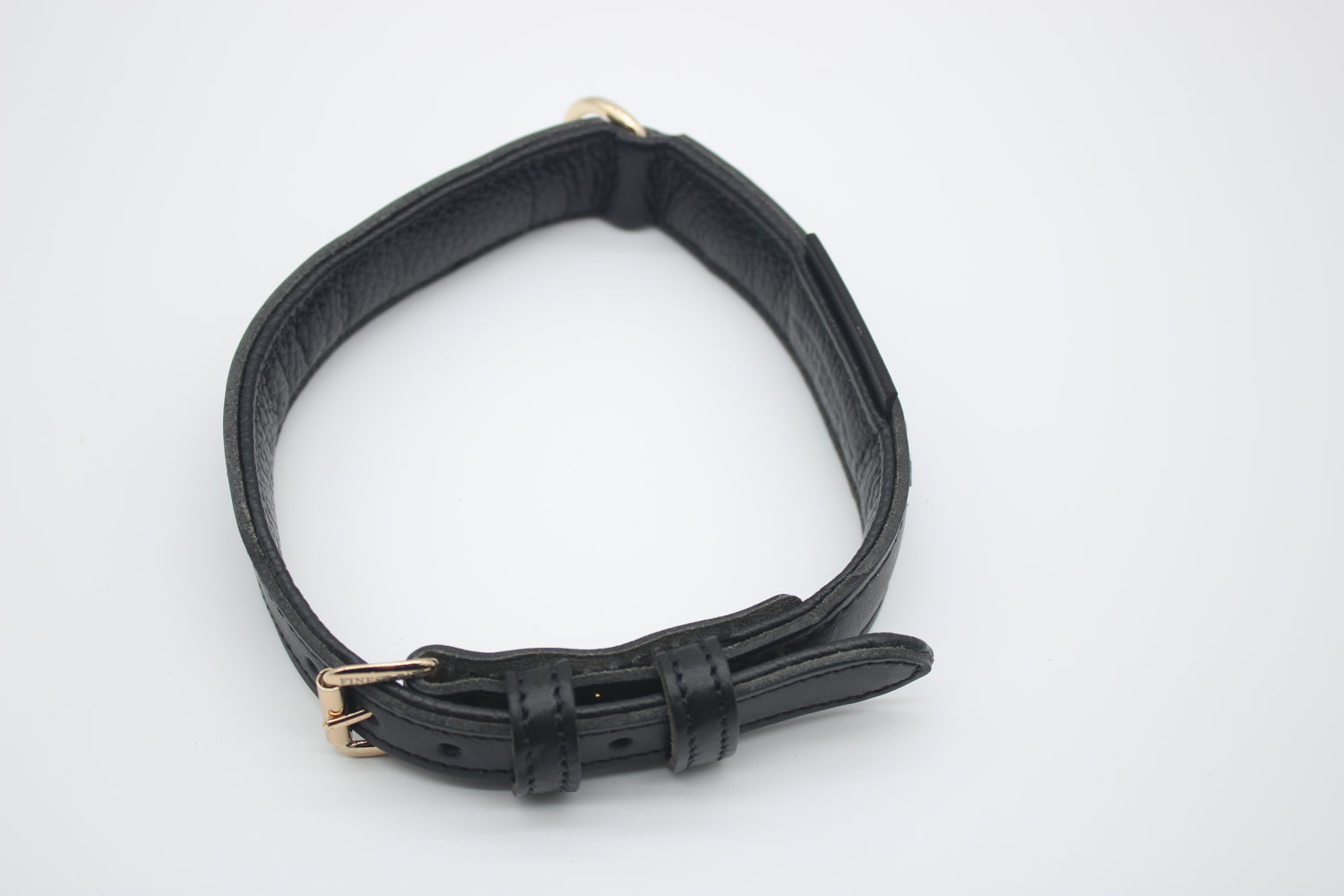 FinestPaw_Halsband_Flechtkunst_schwarz_m_gold_oben