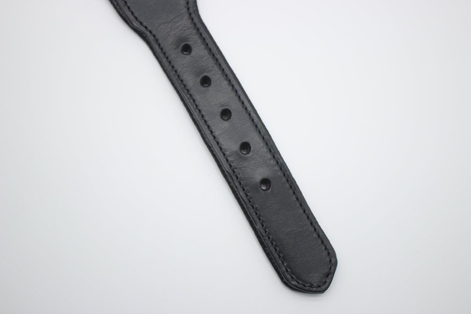 FinestPaw_Halsband_Flechtkunst_schwarz_xxl_all_loecher