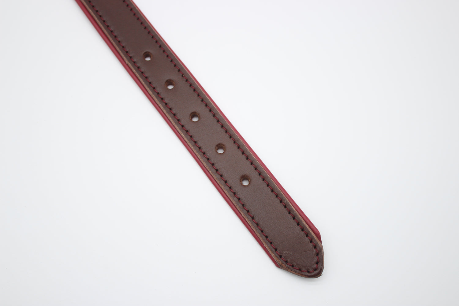 FinestPaw_Halsband_Soft_Komfort_braun-bordeaux_m_all_loecher