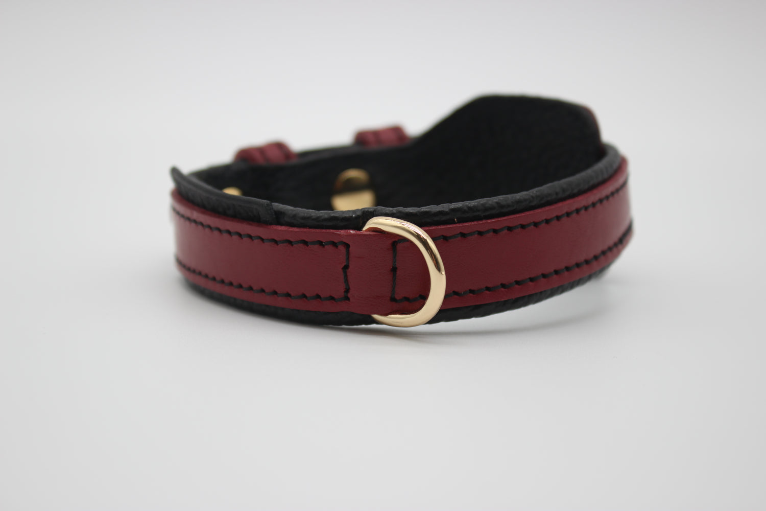 FinestPaw_Halsband_Soft_Komfort_rot-schwarz_xs_gold_dring
