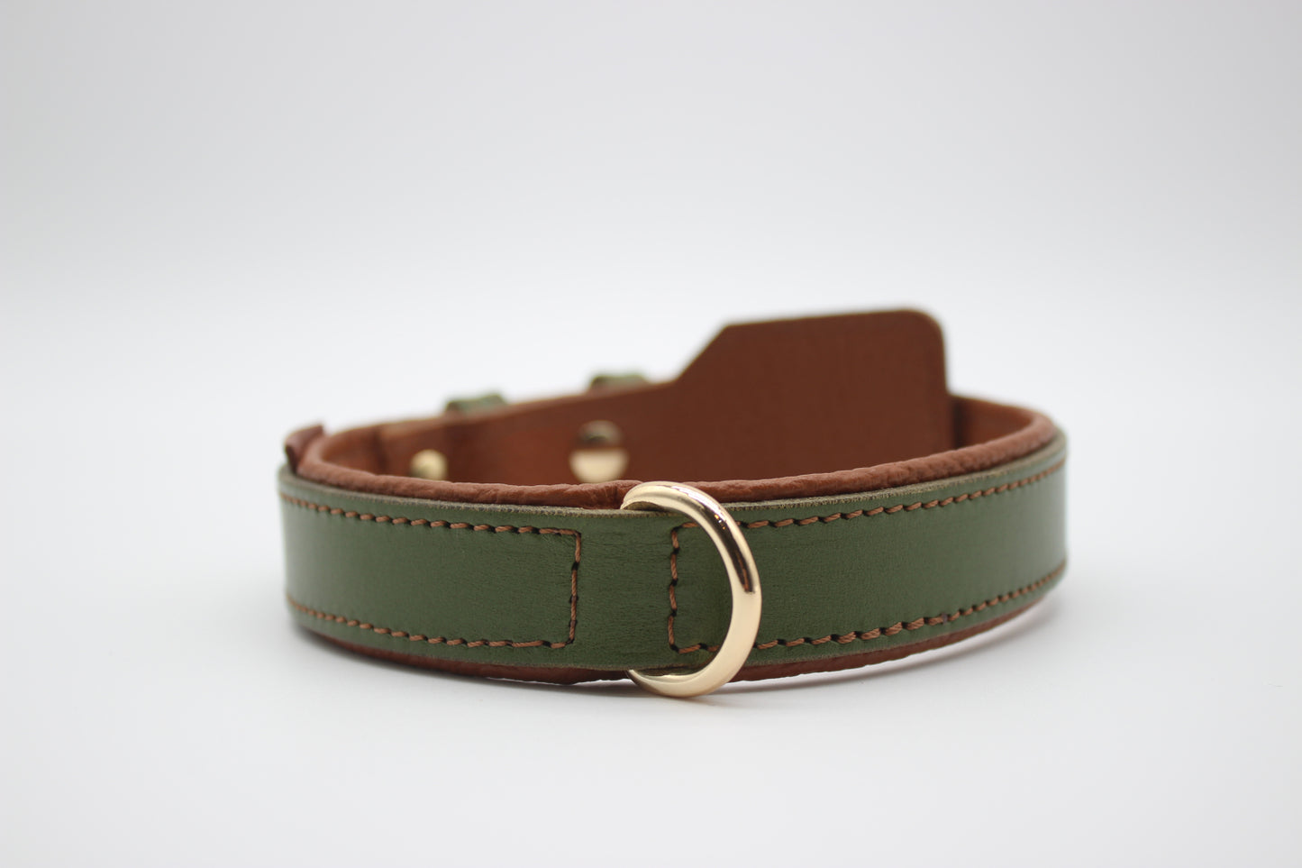 FinestPaw_Halsband_Soft_Komfort_waldgruen-cognac_m_gold_dring