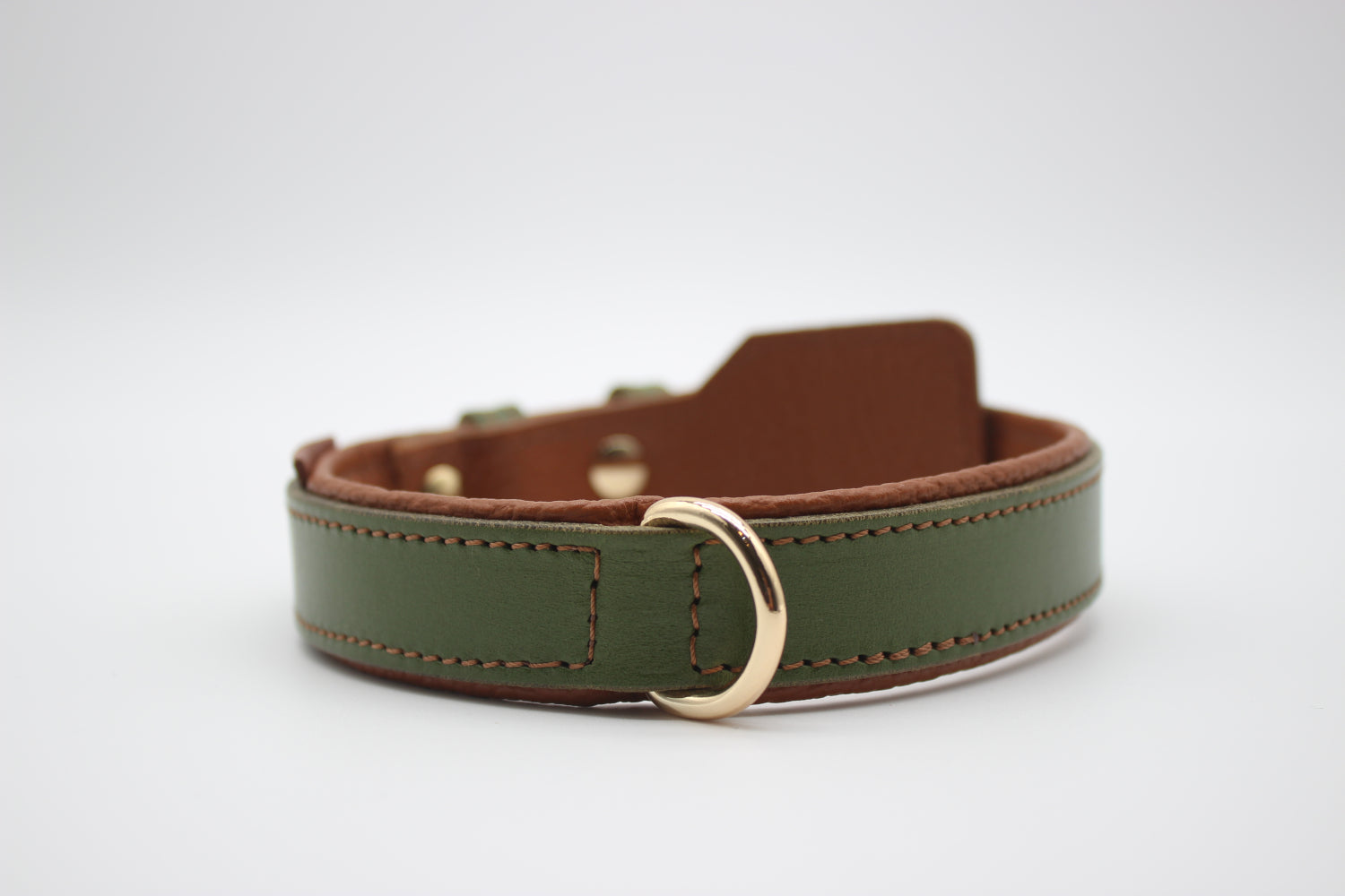 FinestPaw_Halsband_Soft_Komfort_waldgruen-cognac_m_gold_dring