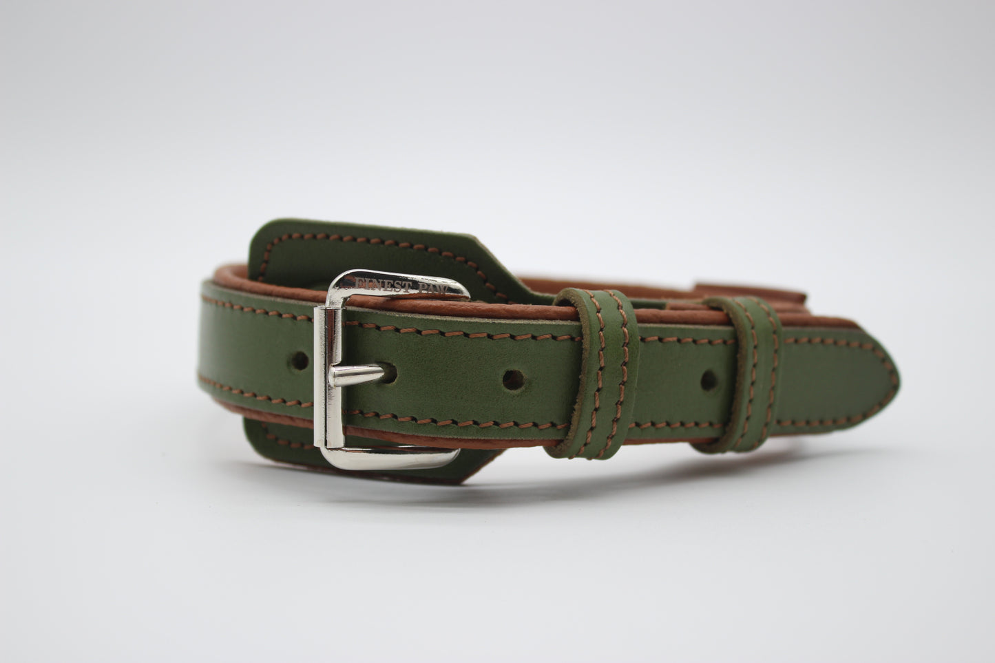 FinestPaw_Halsband_Soft_Komfort_waldgruen-cognac_m_silber_front