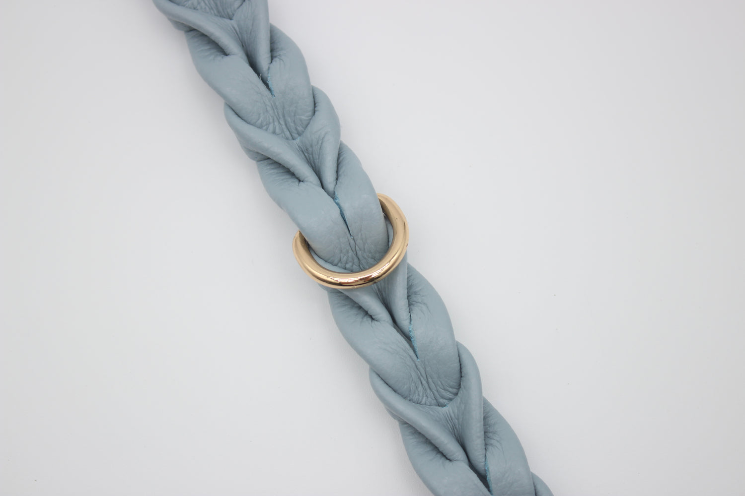 FinestPaw_Halsband_Vollgeflochten_hellblau_m_goldr_dring