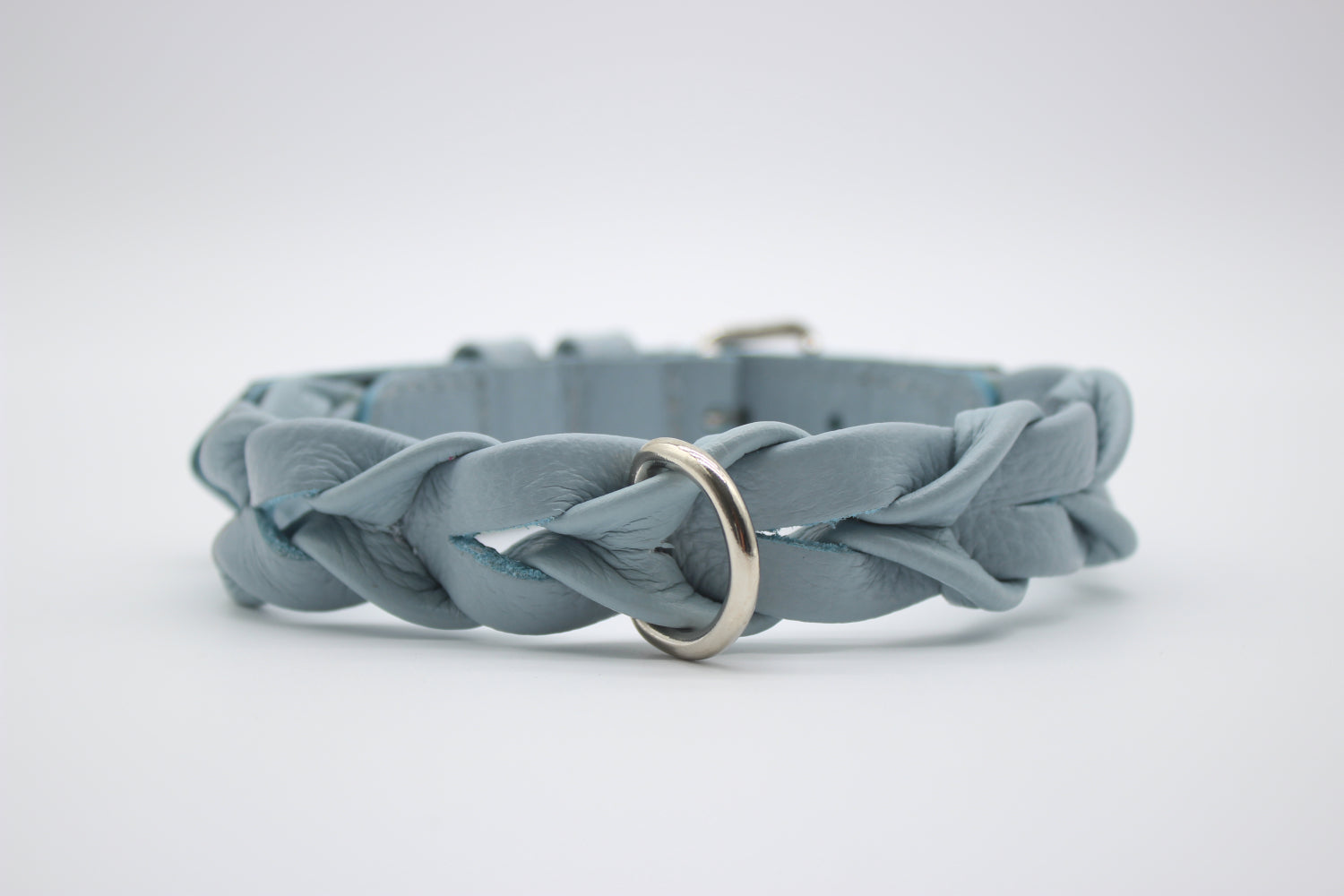 FinestPaw_Halsband_Vollgeflochten_hellblau_m_silber_back