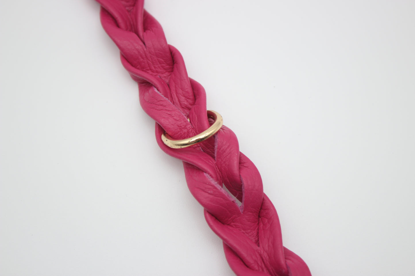 FinestPaw_Halsband_Vollgeflochten_pink_m_gold_dring
