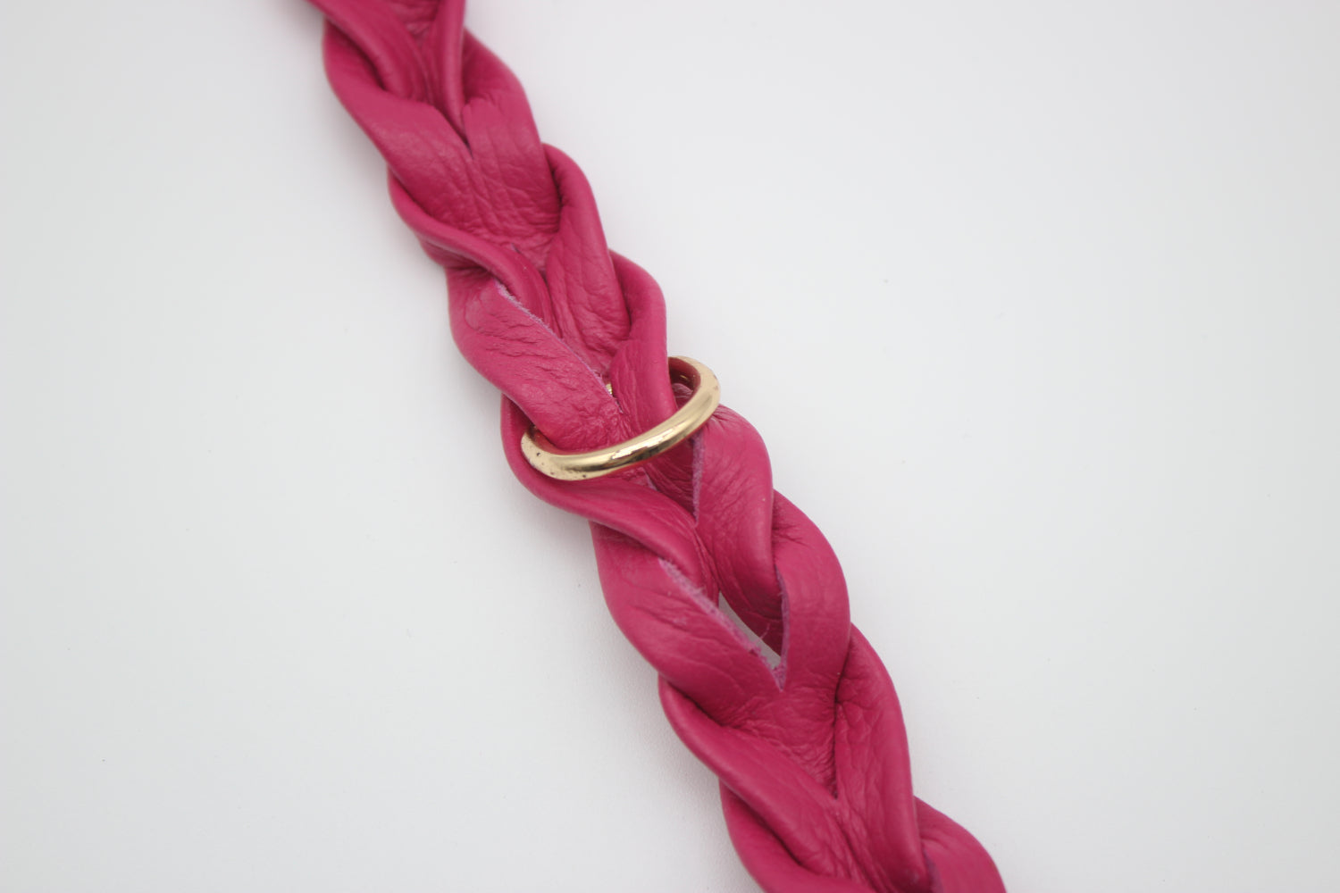 FinestPaw_Halsband_Vollgeflochten_pink_m_gold_dring