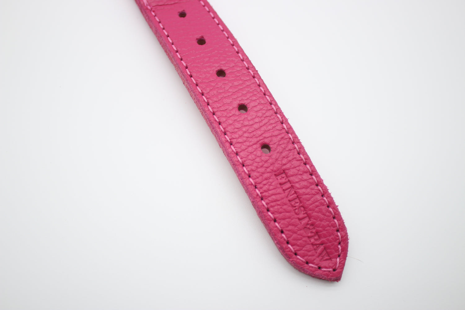 FinestPaw_Halsband_Vollgeflochten_pink_xxl_all_loecher