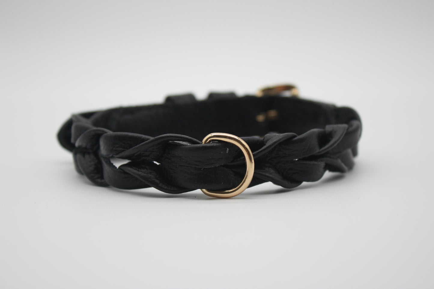 FinestPaw_Halsband_Vollgeflochten_schwarz_m_gold_back