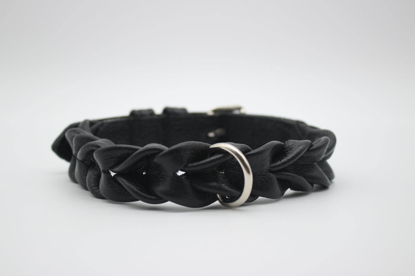 FinestPaw_Halsband_Vollgeflochten_schwarz_m_silber_back