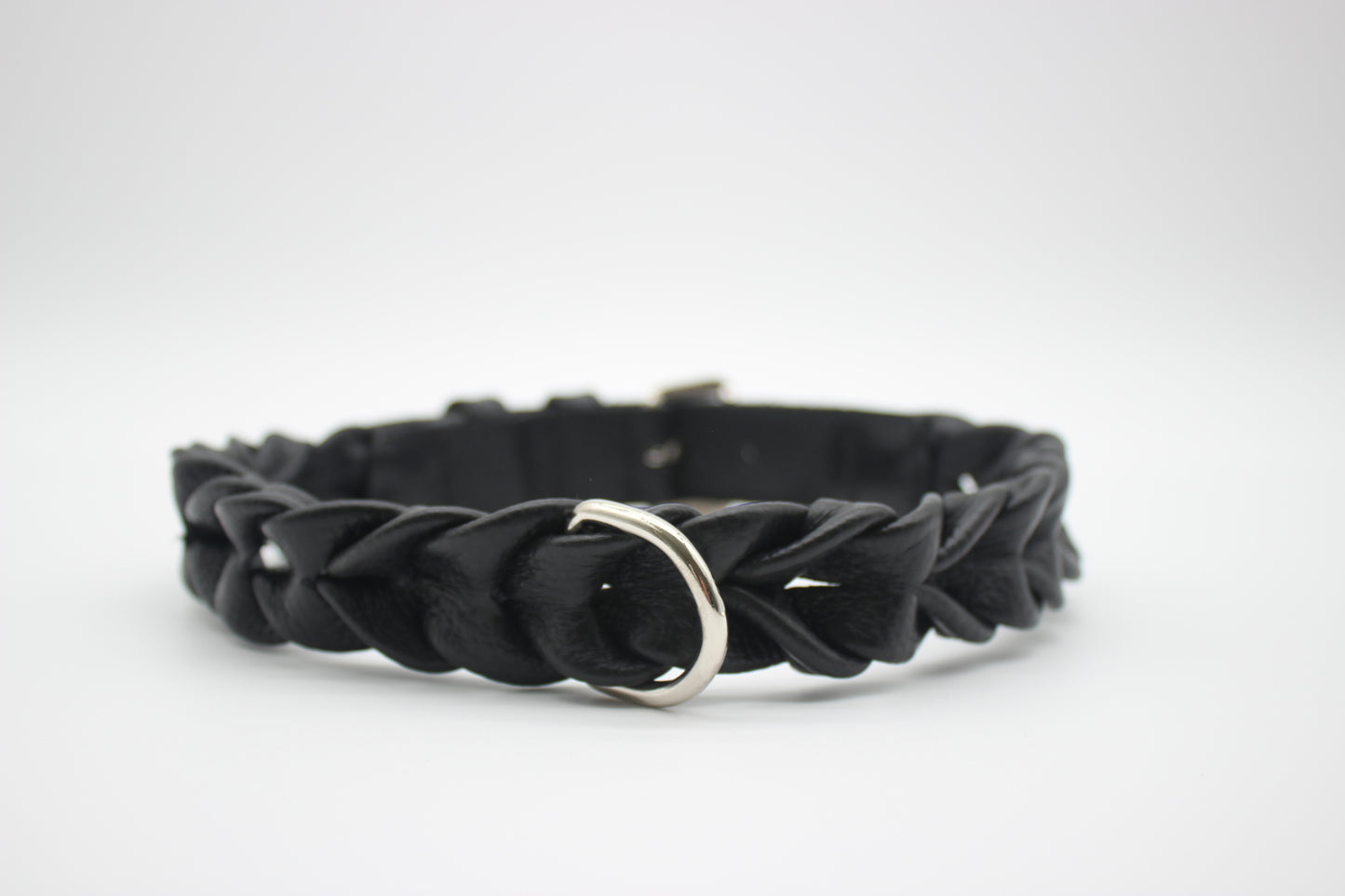 FinestPaw_Halsband_Vollgeflochten_schwarz_xxl_silber_back