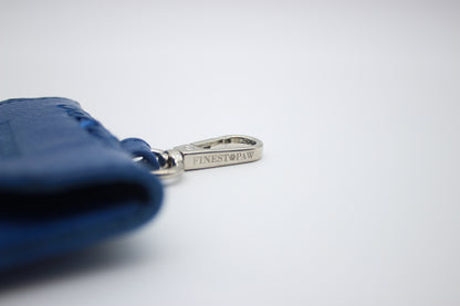 FinestPaw_Hundetuetenhalter_Flechtkunst_Slim_royal-blau_silber_haken