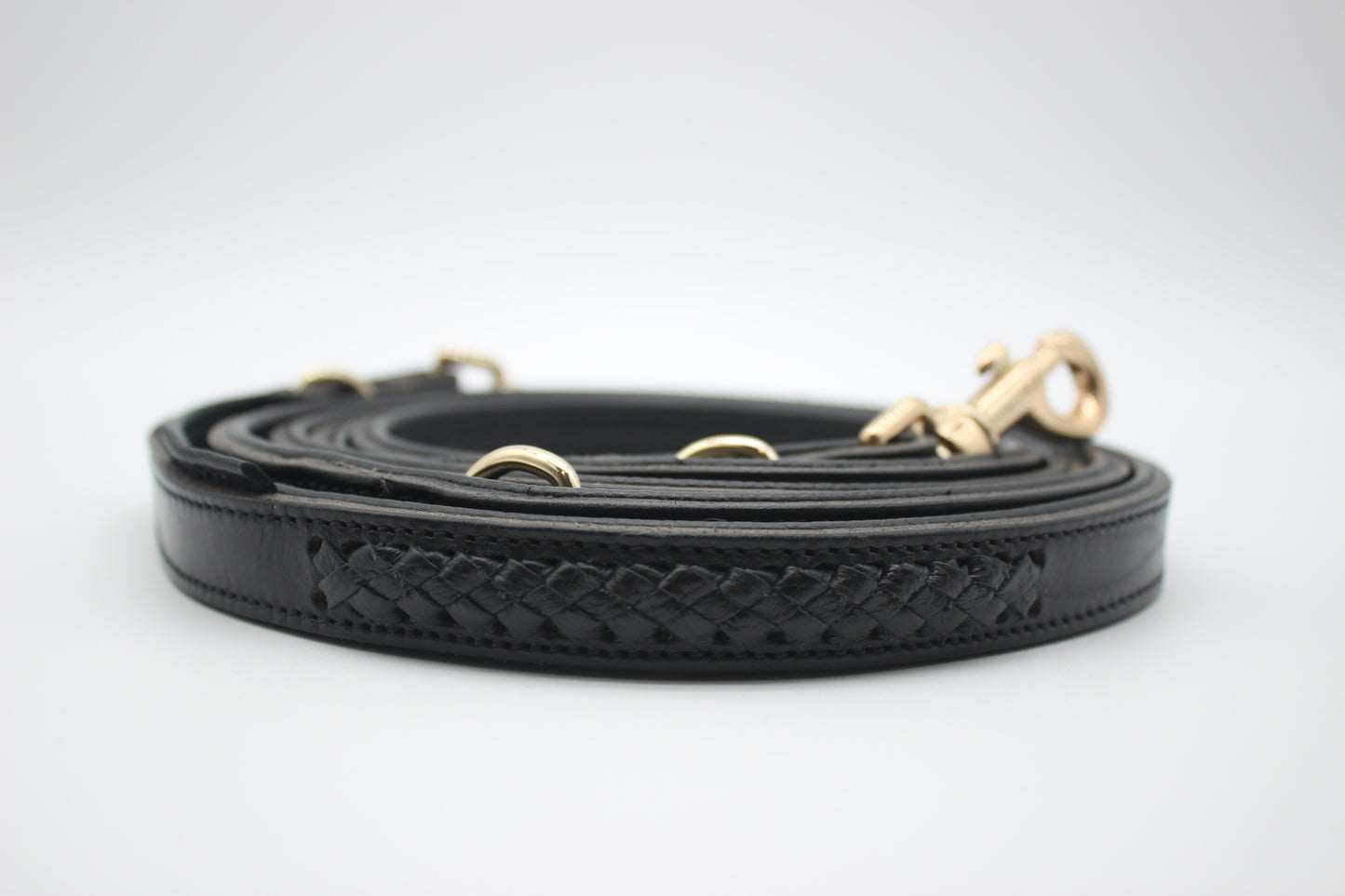 FinestPaw_Leine_Flechtkunst_Fuehrleine_schwarz_all_2.0cm_all_logo