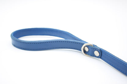 FinestPaw_Leine_Flechtkunst_Kurzleine_royalblau_all_all_silber_handschlaufe