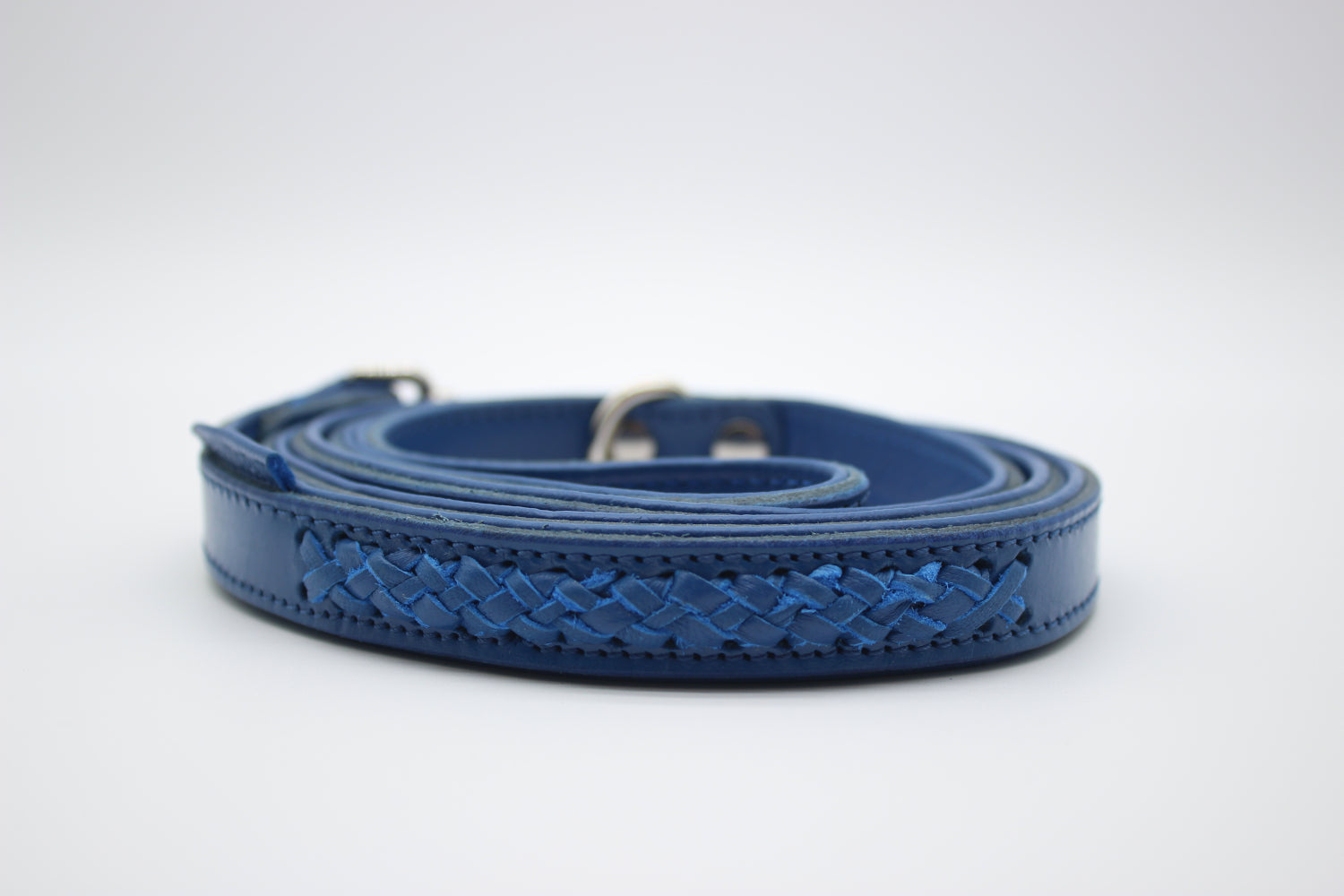 FinestPaw_Leine_Flechtkunst_Kurzleine_royalblau_all_all_silber_logo