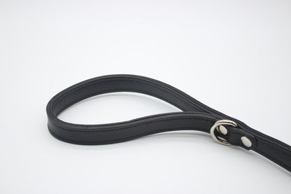 FinestPaw_Leine_Flechtkunst_Kurzleine_schwarz_all_2.5cm_silber_handschlaufe