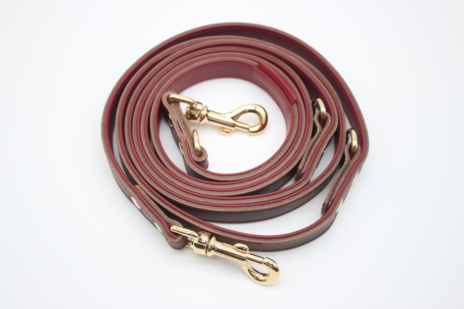 FinestPaw_Leine_Soft_Komfort_Fuehrleine_braun-bordeaux_all_all_gold_gerollt