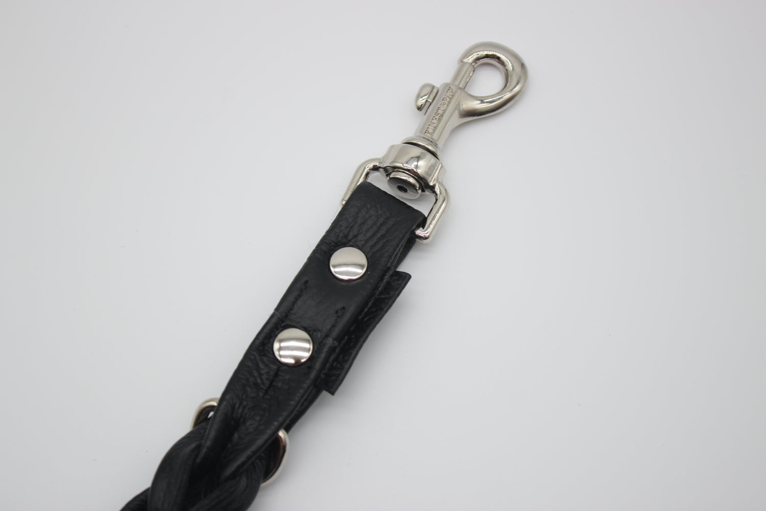 FinestPaw_Leine_Vollgeflochten_Fuehrleine_schwarz_all_all_silber_karabiner